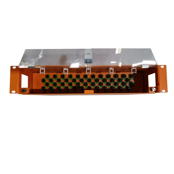 Secondary power distribution in high-voltage low-voltage distribution cabinet