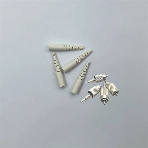 Single-mode fiber optic connector attenuation