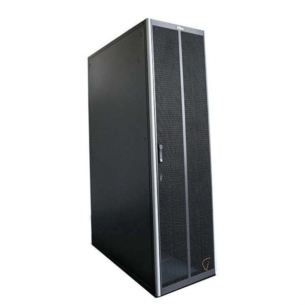 Temporary distribution box with standard socket