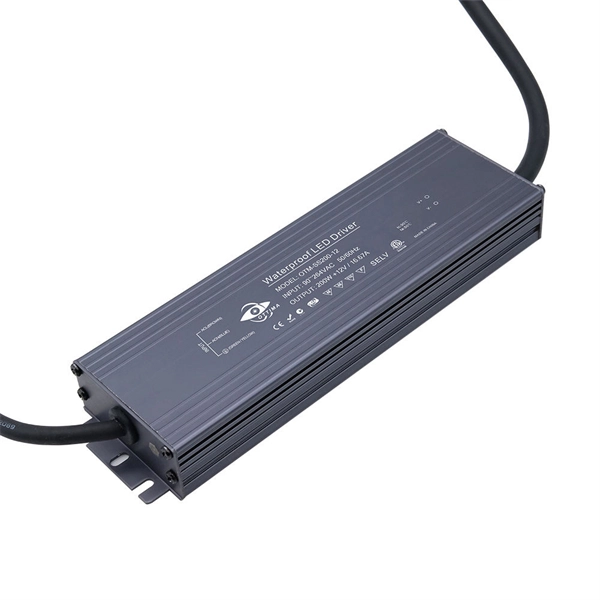 Where is the ground wire installed in the distribution box 