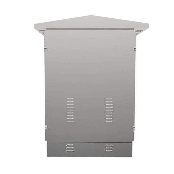 How are electrical distribution boxes connected in series on a construction site